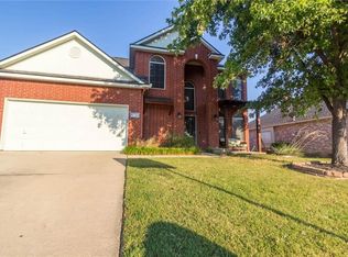 2808 Hollis Dr, Corinth, TX 76210