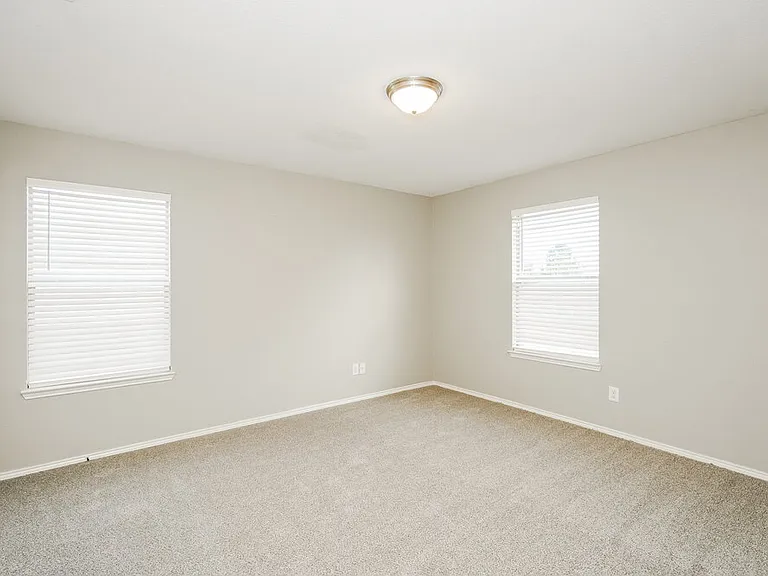 5828 Ridge Lake Dr — Photo 14