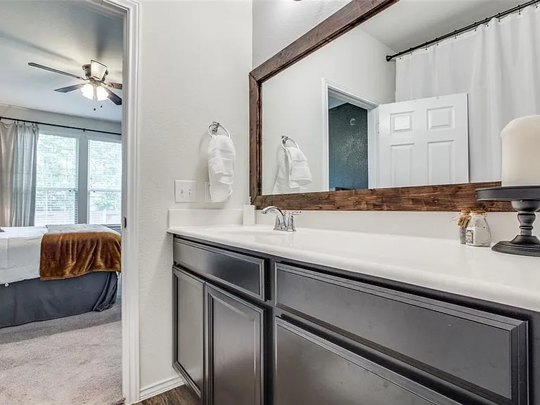 2151 Lost Timbers Dr — Photo 24