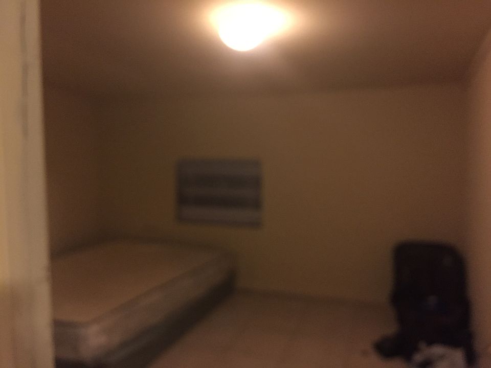 1st image of 1004 E Chilkoot Ave