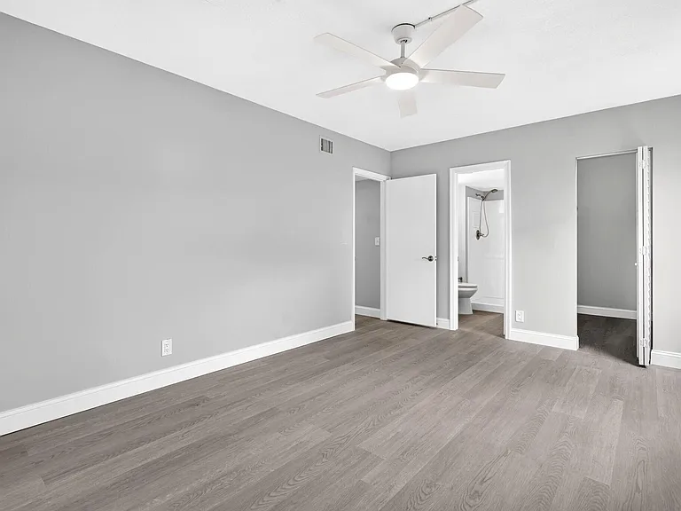6495 Chasewood Dr #B — Photo 12