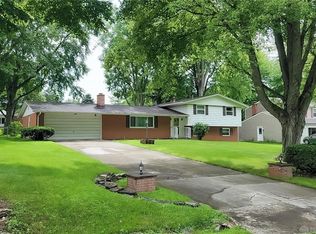 1131 Woodland Dr, Xenia, OH