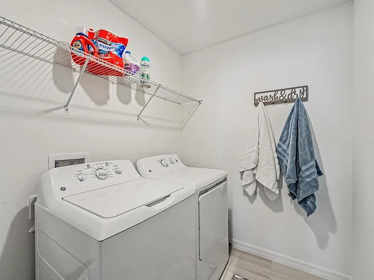 11298 Radiant Shore Loop — Photo 20
