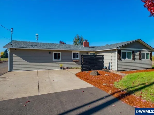 3626 Three Lakes Rd SE, Albany, OR 97322