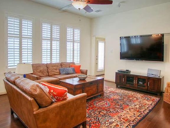 5th image of 6604 Escondido St