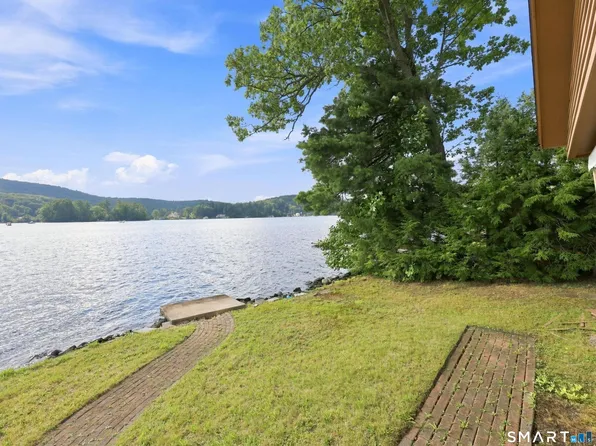 600 East Wakefield Boulevard, Winchester, CT 06098