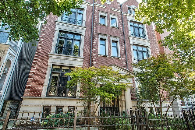 1st image of 849 W Wrightwood Ave APT 3W