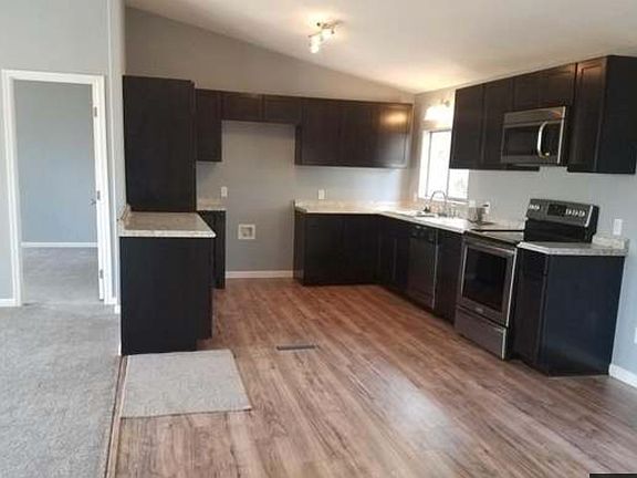 3rd image of 1643 S Lawson Dr