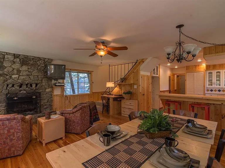 21653 Donner Pass Rd — Photo 3