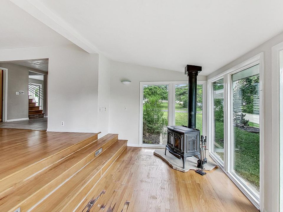 1067 Spafford St, Antioch, IL 60002 MLS 11849807 Zillow