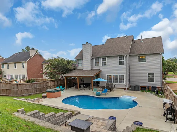 236 Dandridge Dr, Franklin, TN 37067