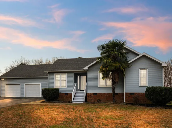 297 Kentucky Dr, Clayton, NC 27527