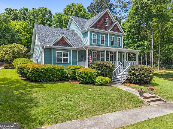 3rd image of 524 Hillside Rd