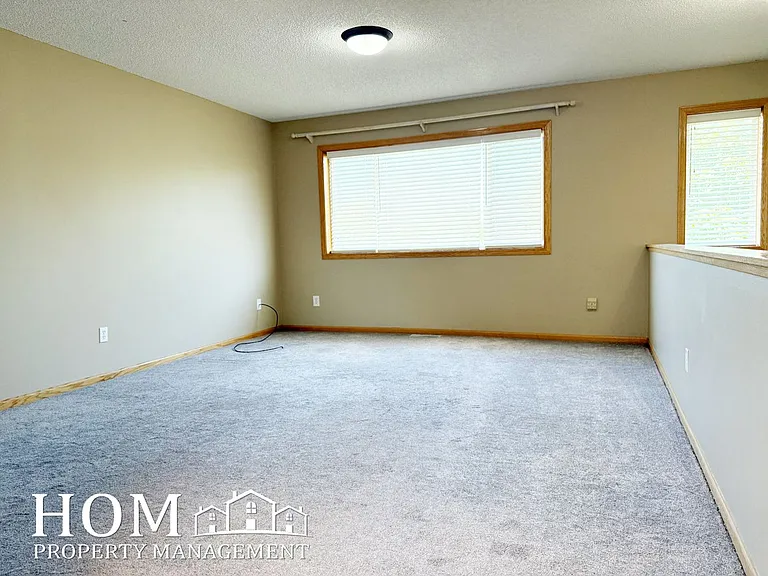 421 Tanager Path — Photo 4