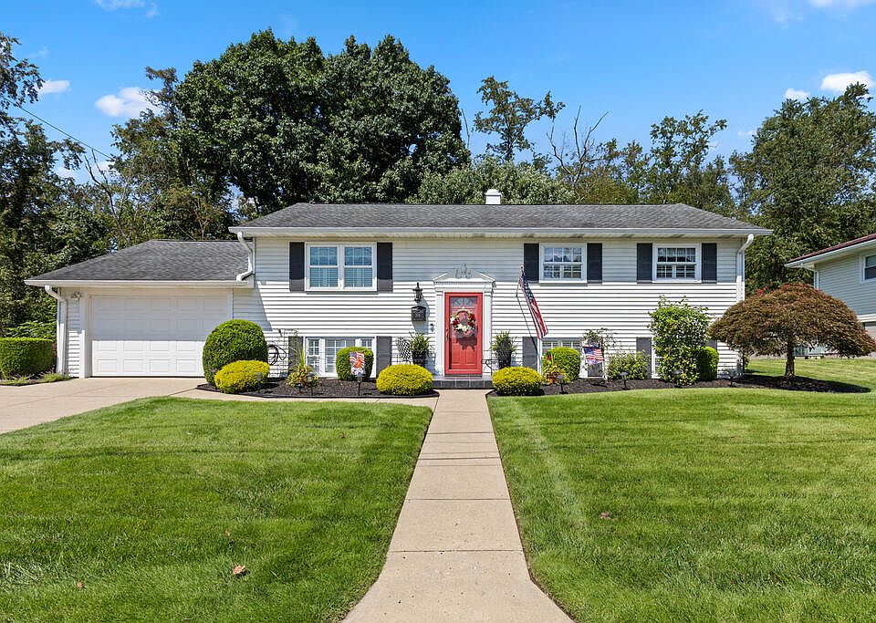 1st image of 204 BLANEY AVENUE