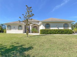 18851 Creek Bridge Ct, Alva, FL 33920