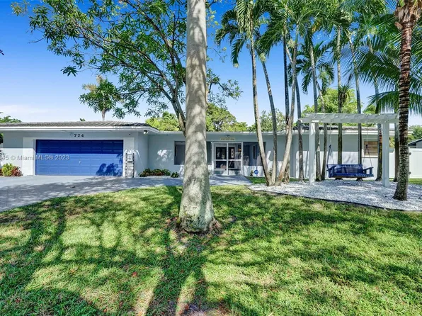 724 Holly Ln, Plantation, FL 33317