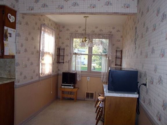 4th image of 1028 Northgate Dr