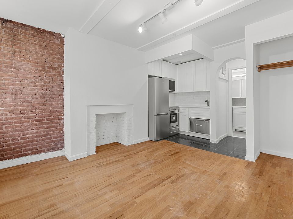 1st image of 224 Sullivan St APT A21