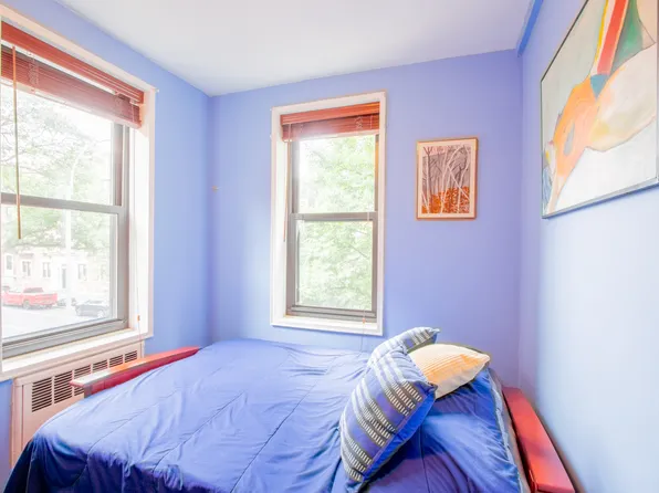 7423 Ridge Boulevard image 15 of 25