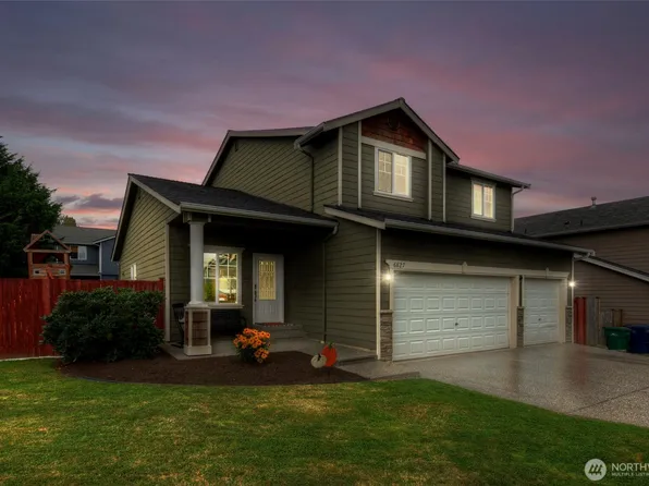 6827 278th St NW, Stanwood, WA 98292