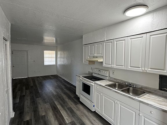 3rd image of 3215-3235 NW 48th St #3221