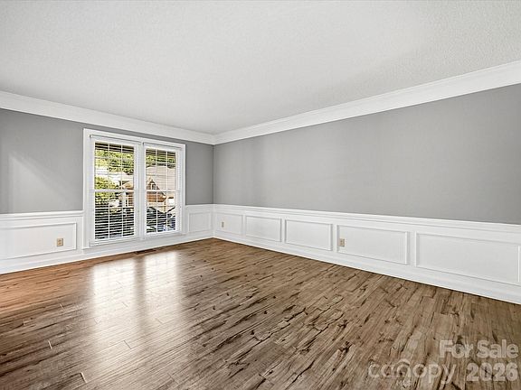 5th image of 12903 Fallcross Ct