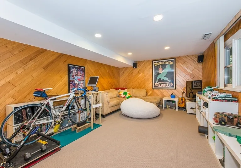 23 Kearney Ter — Photo 16