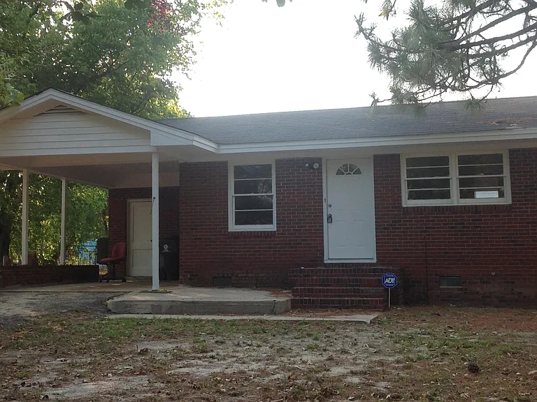 1403 Faye Ave — Photo 6