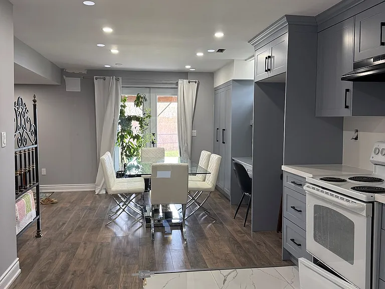 23 Purdy Pl — Photo 4