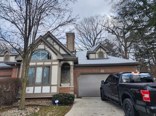 860 N Beech Daly Rd, Dearborn Heights, MI 48127