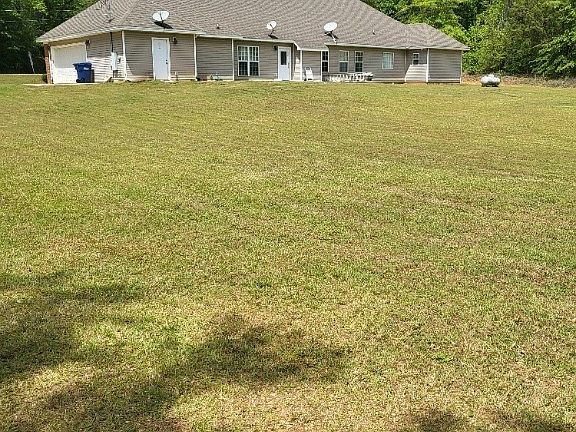 3rd image of 700 County Road 33