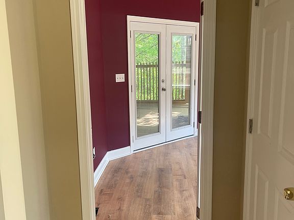 5th image of 2889 Battlecrest Dr