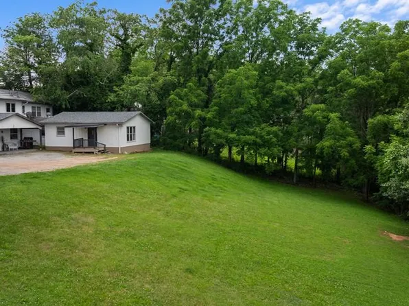 306 Forest Ave, Franklin, NC 28734