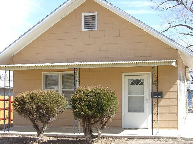 1st image of 1301 Grace Ave
