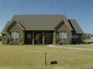70 NW Sandy Trail Ln, Lawton, OK 73505