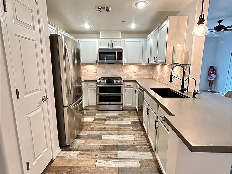 6868 Sky Pointe Dr #1047 — Photo 12