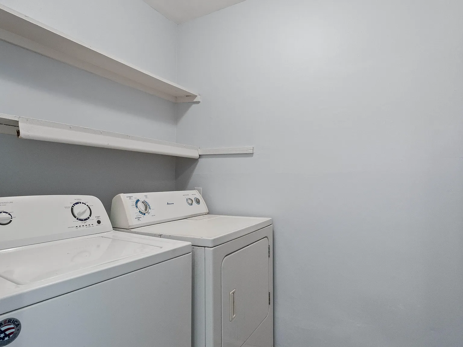 2 bed, 954 sqft, $2,250 — Photo 3