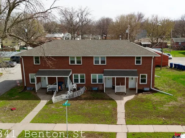 5341 Benton St, Lincoln, NE 68504