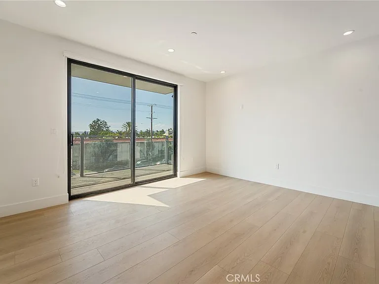 7510 Sepulveda Blvd #304 — Photo 14