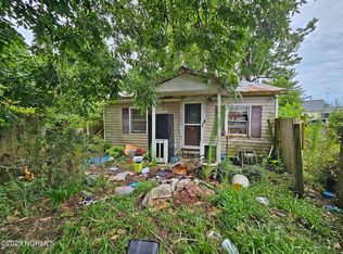 199 Howards Channel Dr, Hampstead, NC 28443