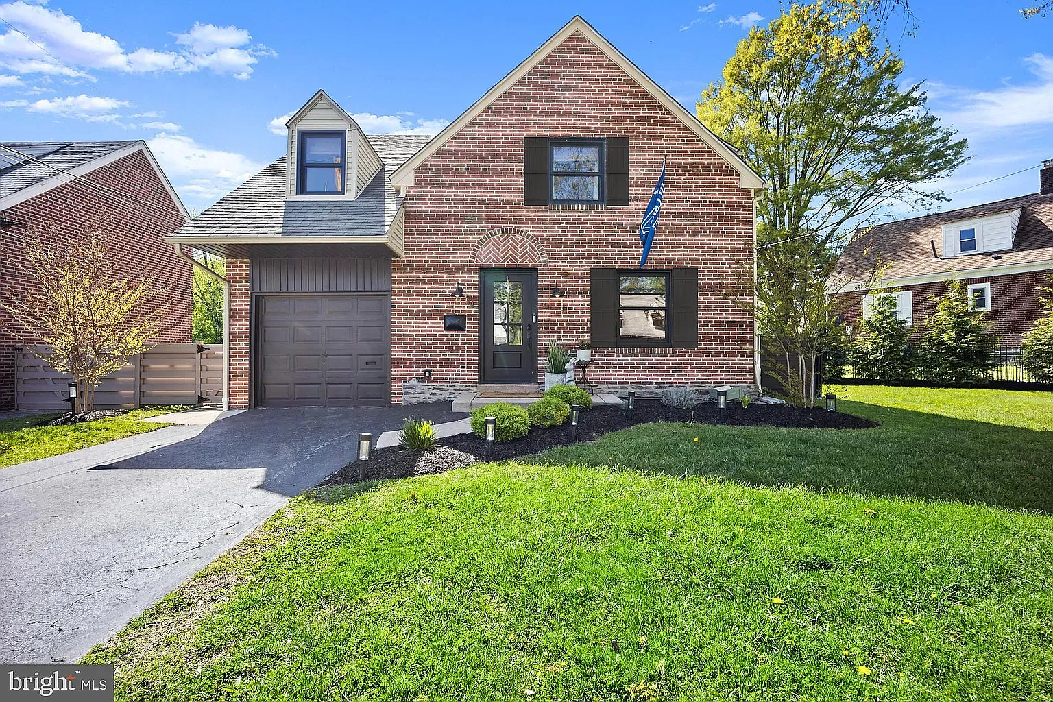 3 bed, 1.5 bath, 1500 sqft, $3,400 — Photo 2