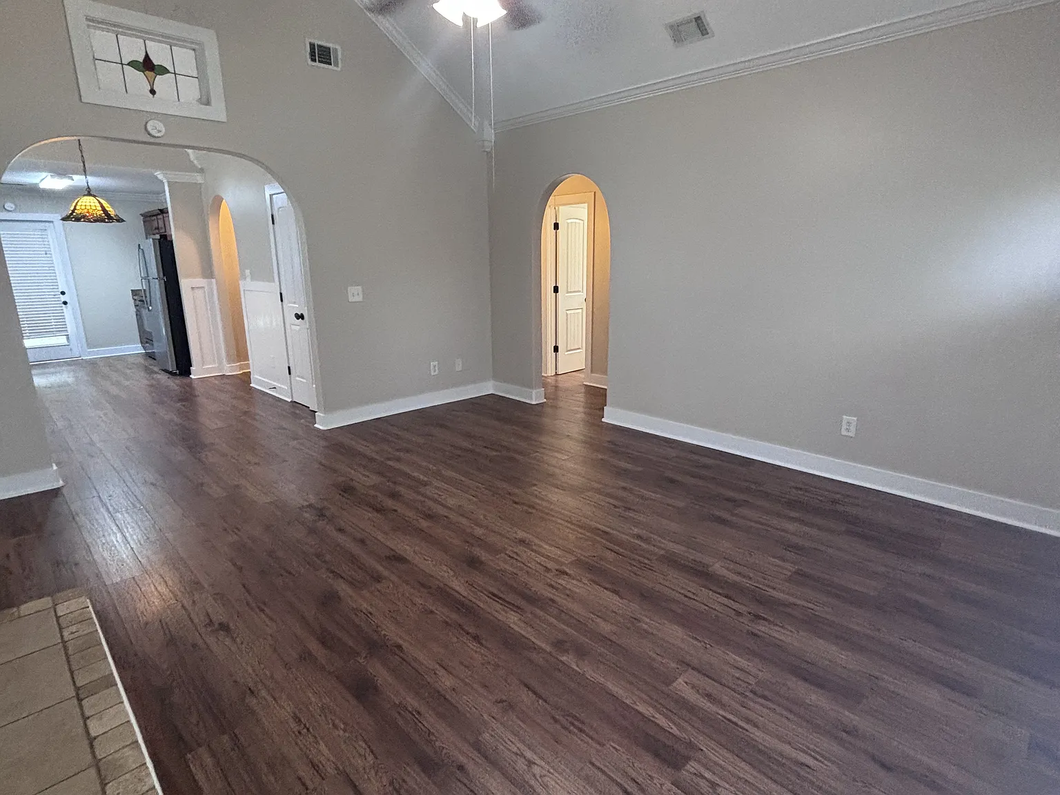 3 bed, 1206 sqft, $1,625 — Photo 2