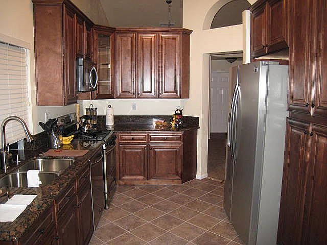 1st image of 24580 Camino Meridiana