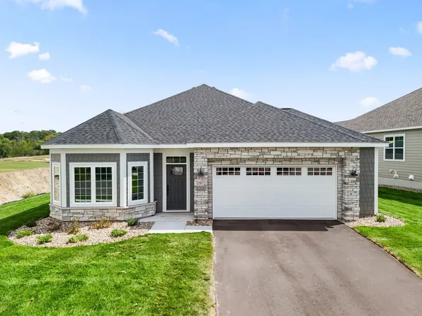 8208 Haywood Dr, Lino Lakes, MN 55014