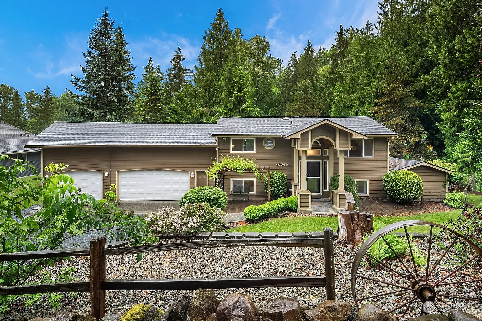 17719 128th Place SE photo 1