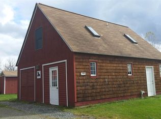 1993 Pine Hill Rd, Newport, VT 05855