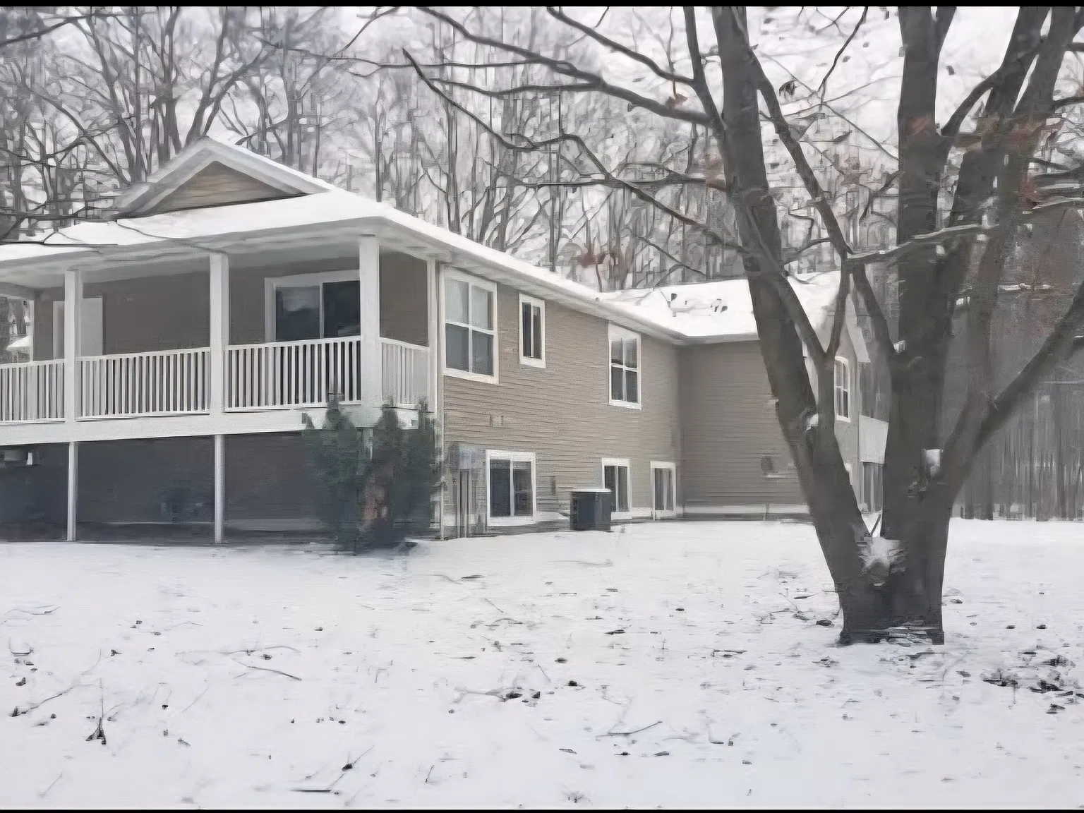 3 bed, 2100 sqft, $2,100 — Photo 3
