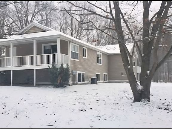3rd image of 6391 Daniel Dr