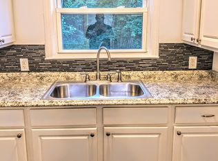 53 Ridgeland Rd, Wallingford, CT 06492